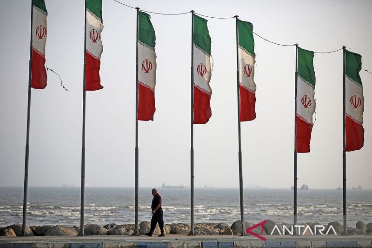 UAE Calls for De-escalation of Conflict to Ensure Smooth Passage through Strait of Hormuz