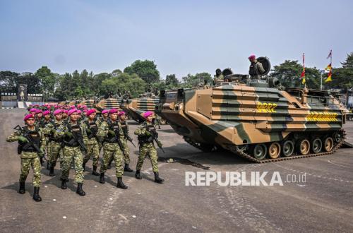 Procurement of 35 US Amphibious Armoured Vehicles for Marines Worth Rp 414 Billion