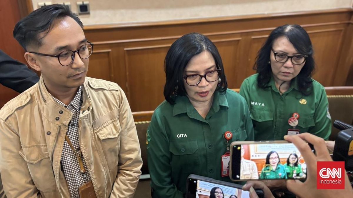 Chronology of Mass Poisoning of Unair Specialist Doctor Residents, Suspected to be from Rendang Side Dish