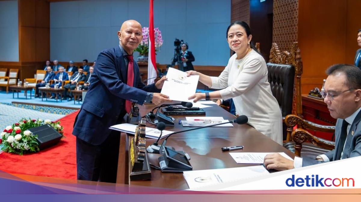 Puan Leads DPR Plenary Session Approving 2027 State Budget Bill