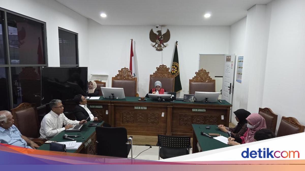 Pre-trial Motion by Silmy Karim Rejected