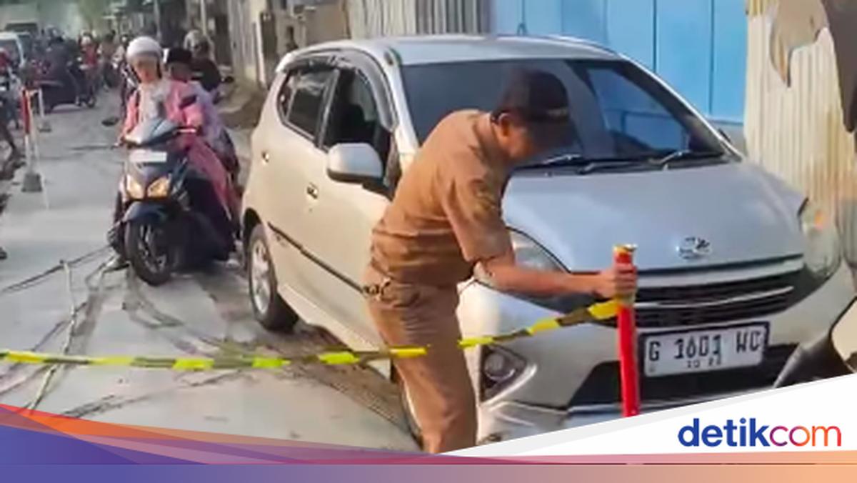 Civil Servant in Pekalongan Admits to Driving Over Wet Concrete Road