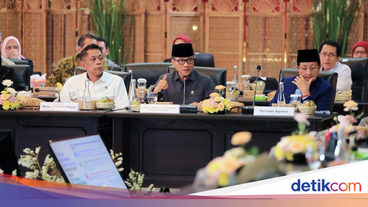 Minister Yandri Requests Village Assistants to Act as Social Protection Agents