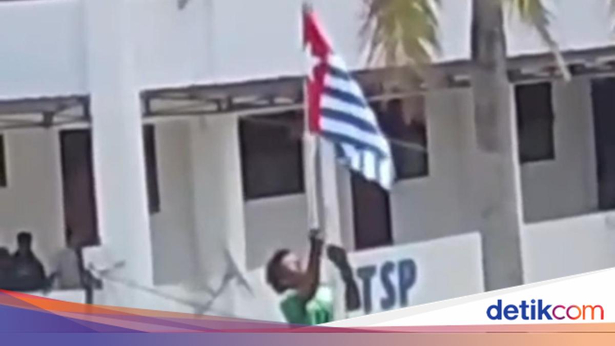 Morning Star Flag Raised During Student Protest in Jayapura, One Person Arrested