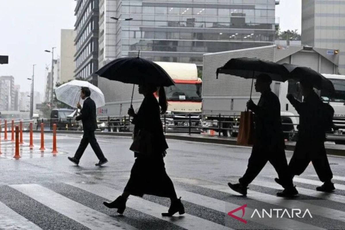 Japan tightens permanent residency requirements for foreign nationals