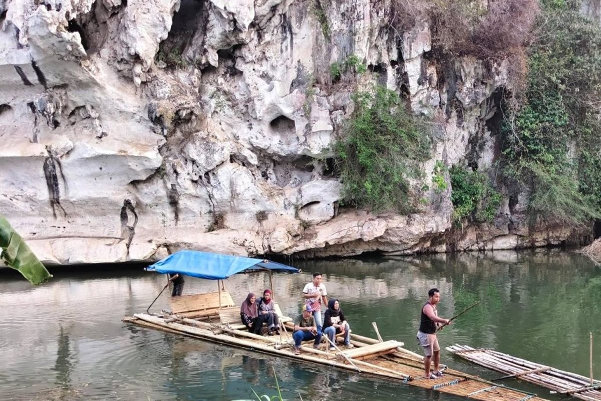 Batu Laki Tourism in South Kalimantan Drives Local Economy