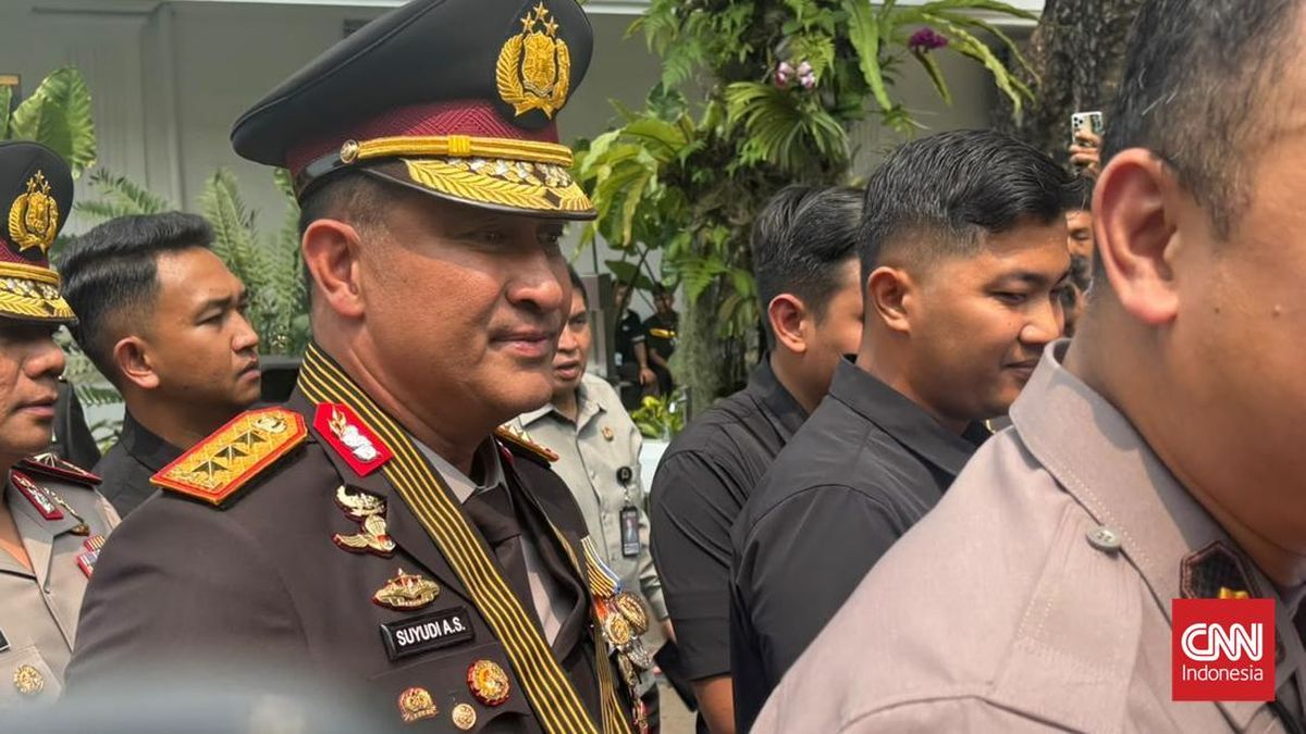 Police Commissioner Suyudi Ario Arrives at Palace Ahead of National Police Chief Inauguration