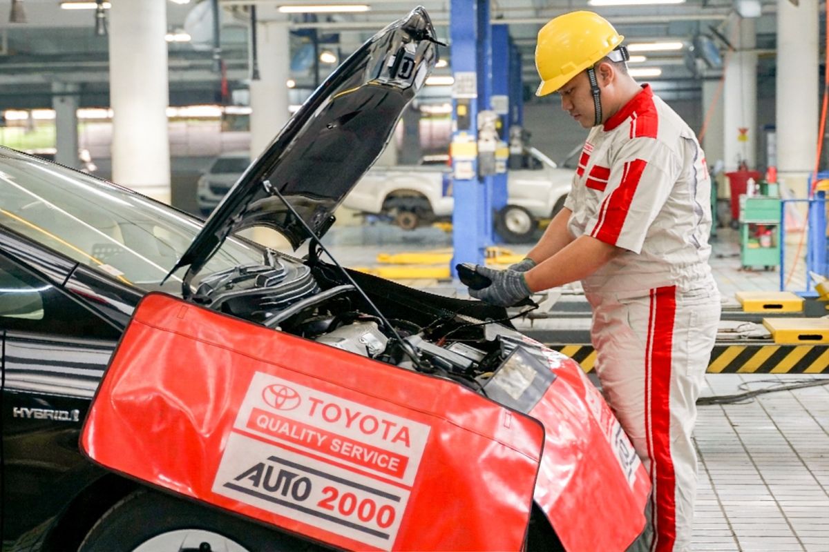 Hybrid cars using unsuitable fuel trigger engine knocking