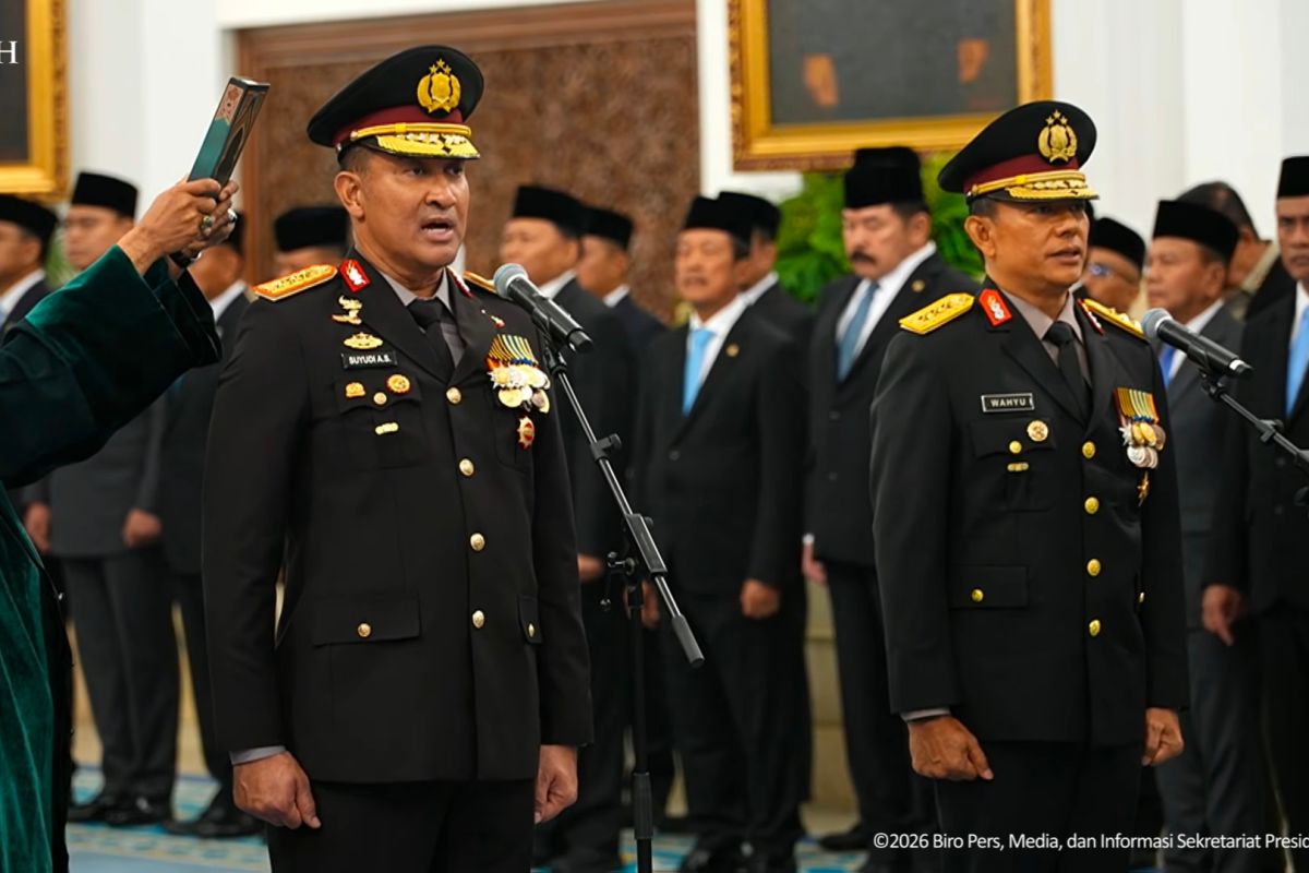 President Prabowo swears in Suyudi Ario Seto as new police chief