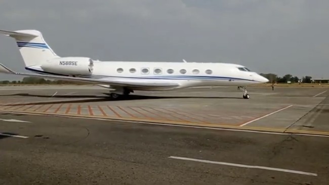 AI Data Centres Proliferate, Electricity and Water Costs Rise, While the Wealthy Acquire Private Jets