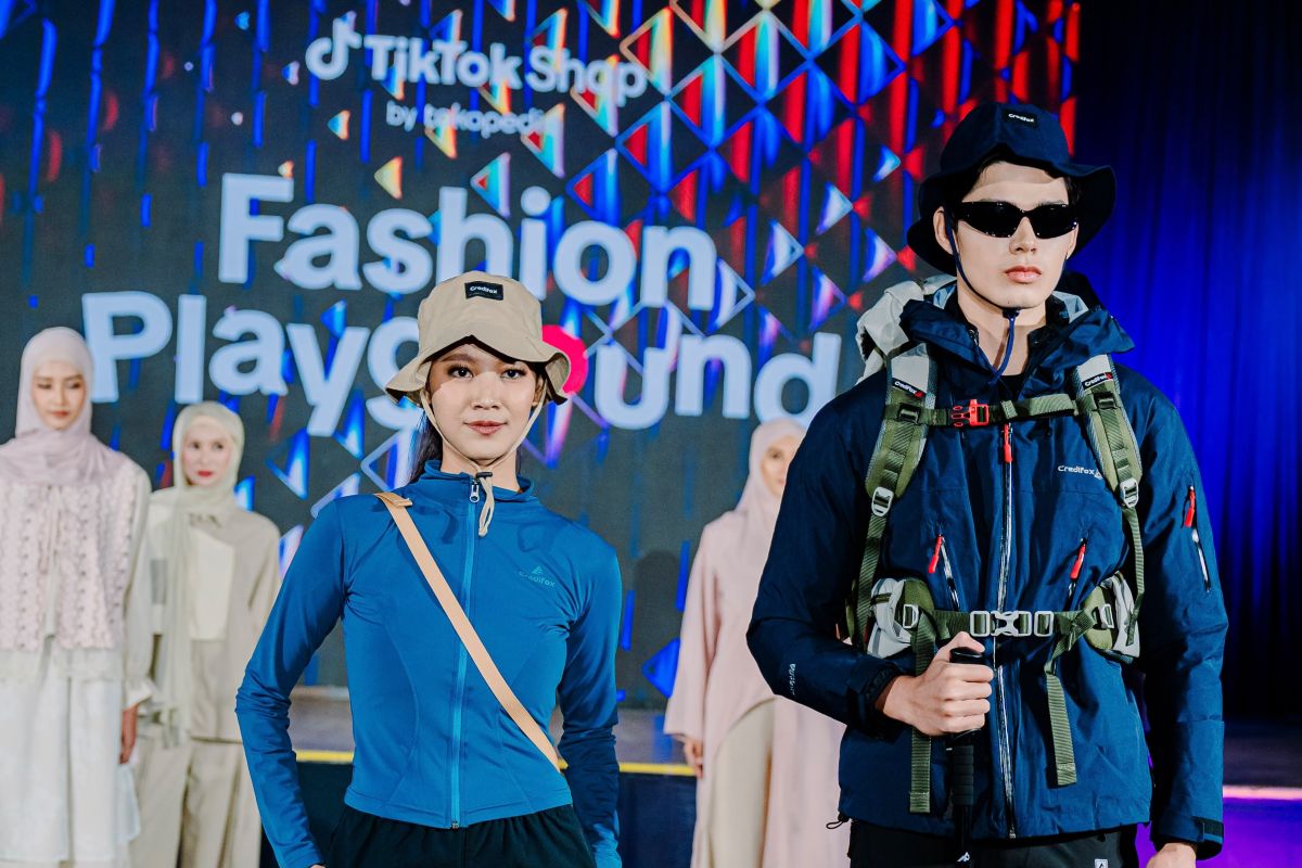 Local fashion industry grows through content-based commerce