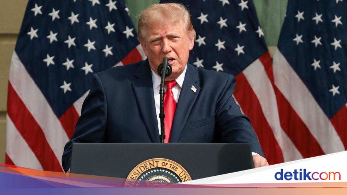Trump Vows Severe Retaliation Against Iran If Involved in Flydubai Hijacking