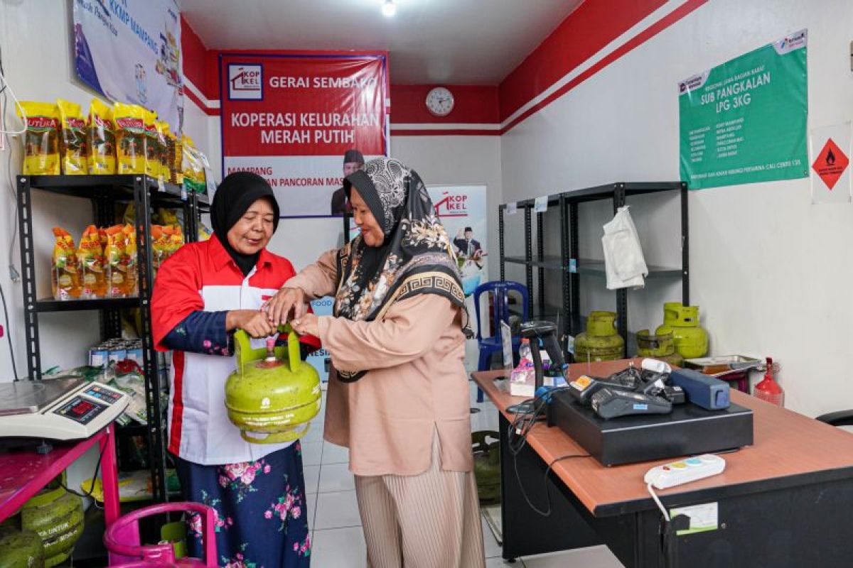 Pertamina Patra Niaga distributes LPG to Red and White Village Cooperatives