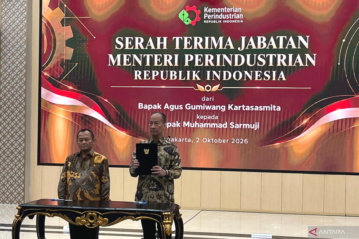 Industry Minister Sarmuji Strengthens Cooperation to Drive Economic Growth