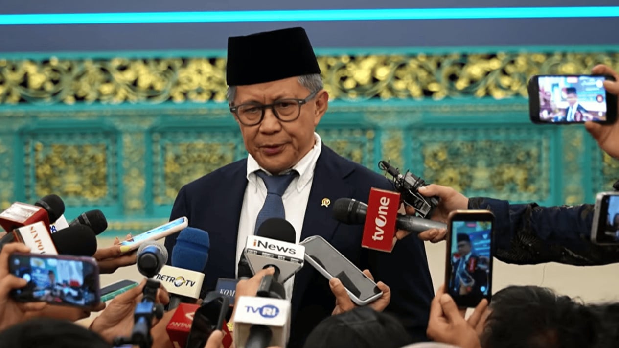 Rocky Gerung Joins the Palace, Reveals Special Message from Prabowo