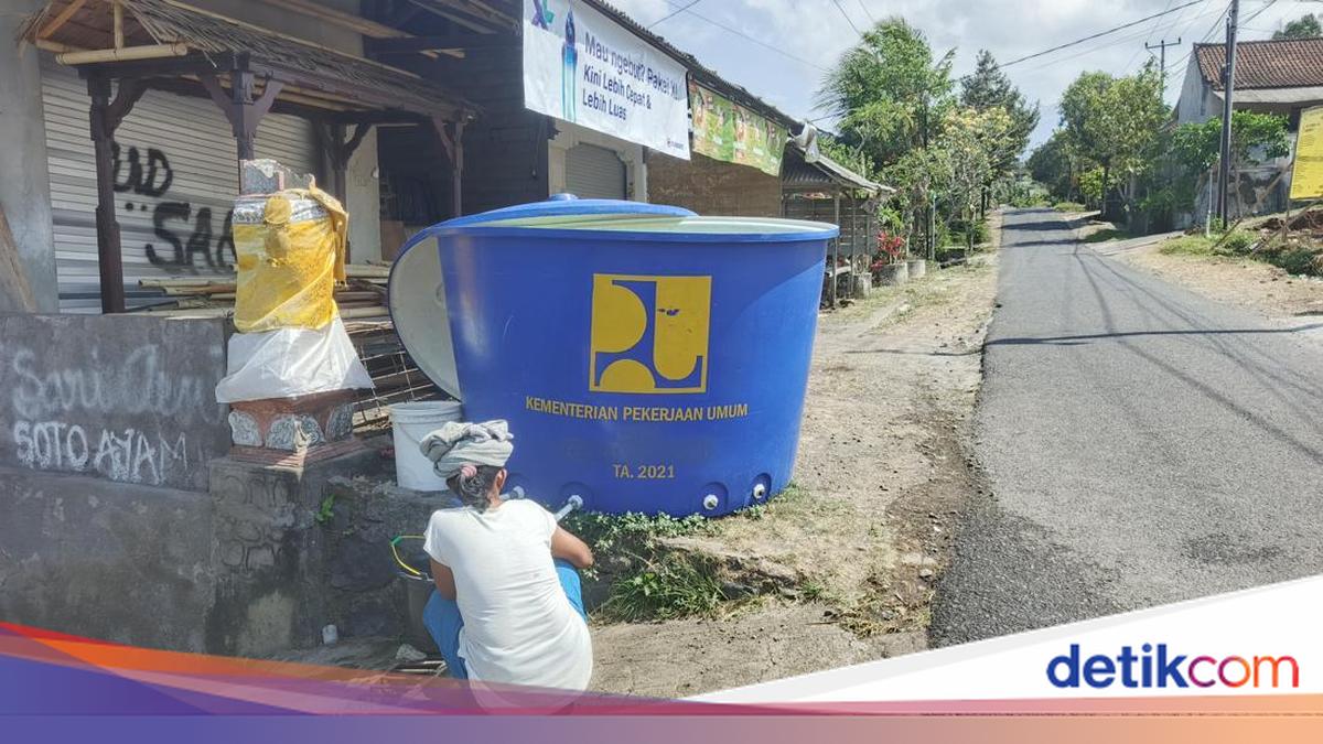 Drought Spreads in Jembrana, Residents Resort to River Water for Clean Water Needs