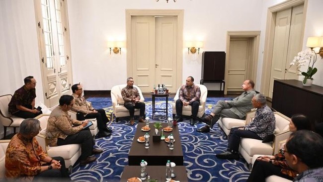 Danantara Head Meets Finance Minister Suahasil to Discuss Investment Strategies
