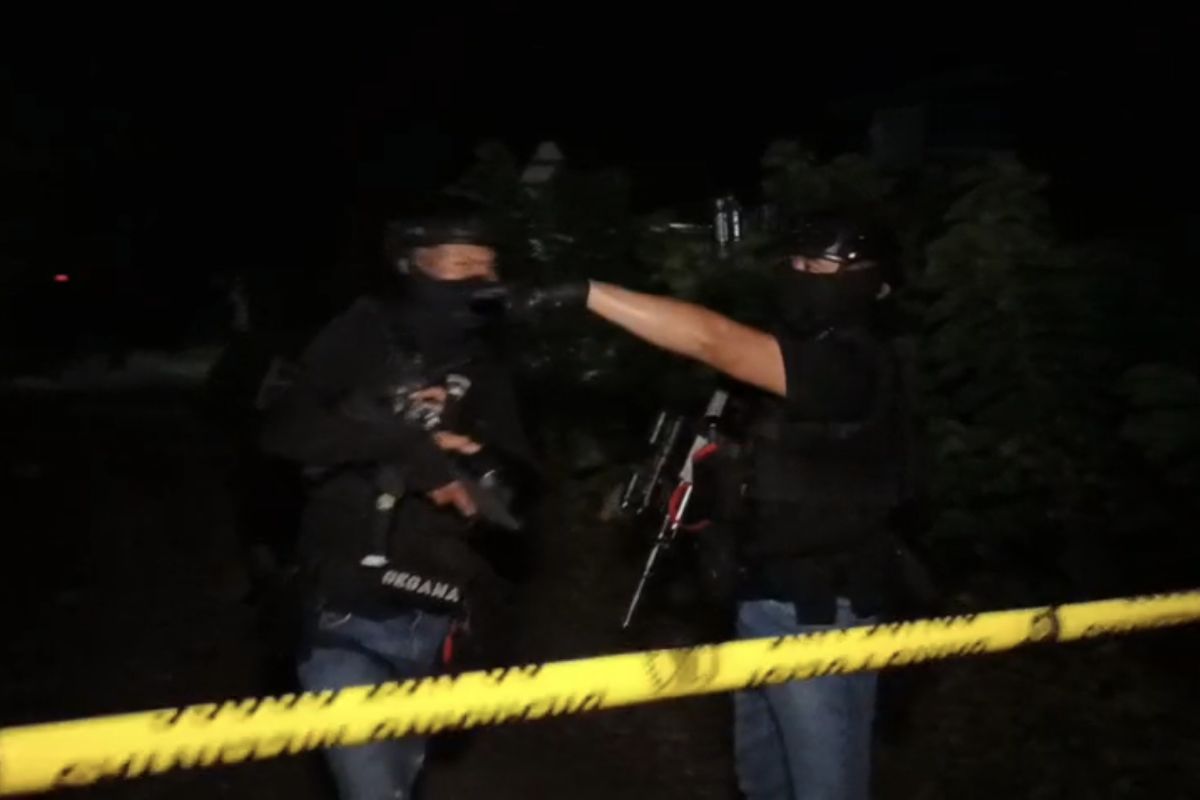 Densus 88 Arrests Three Terror Suspects in Central Sulawesi