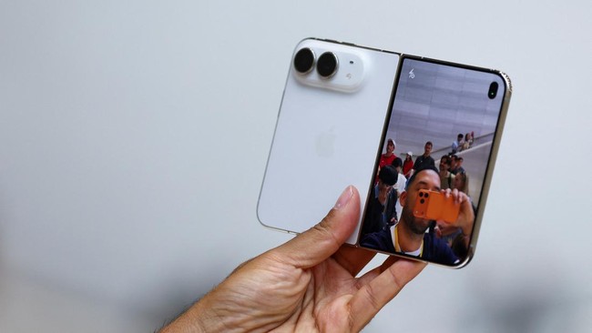 Fake iPhone Duo Pre-order Sites Lurking, Stealing Data and Wallets