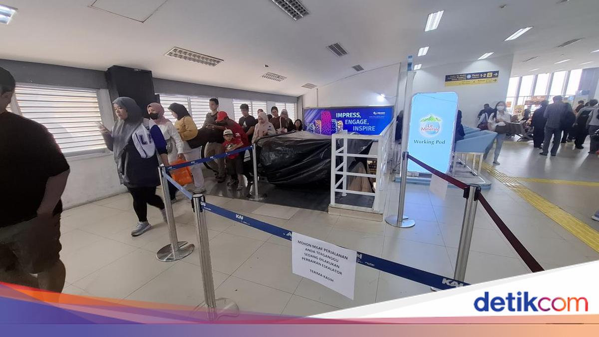Panic at Duri Station as Escalator Suddenly Reverses Direction, Injuring Commuters