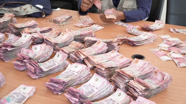 Why Don't Tuyul Steal Money from Banks? Experts Reveal a Surprising Answer