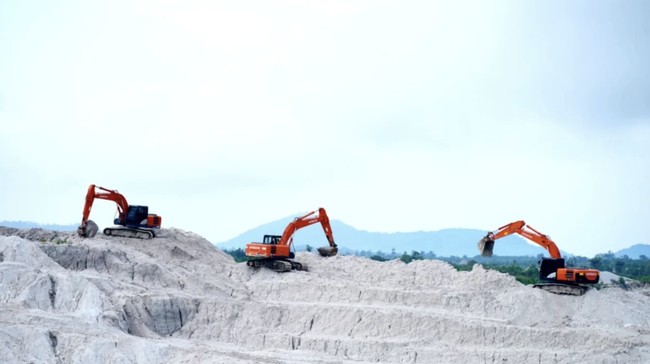 Mining Permit Holders Required to Use Local Services, Entrepreneurs Respond