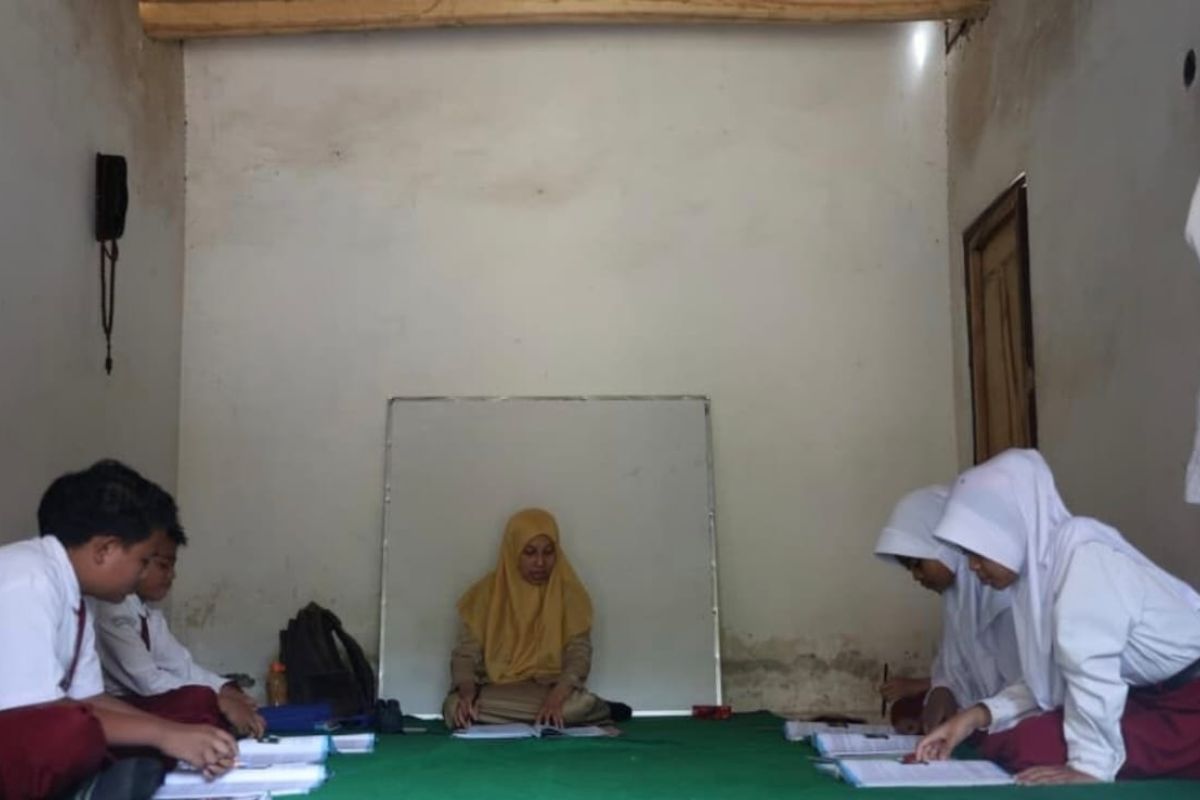 Spirit of learning persists despite educational facility limitations