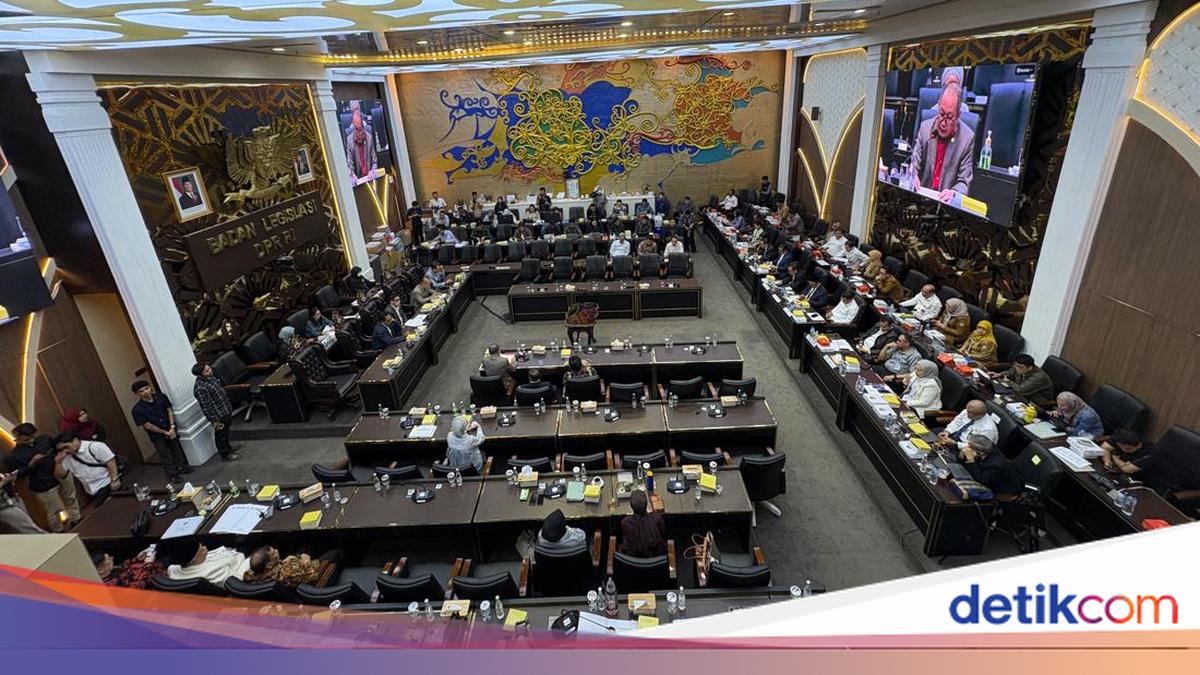 DPR Legislation Committee Agrees to Bring One Data Bill to Plenary, Set for Ratification Tomorrow