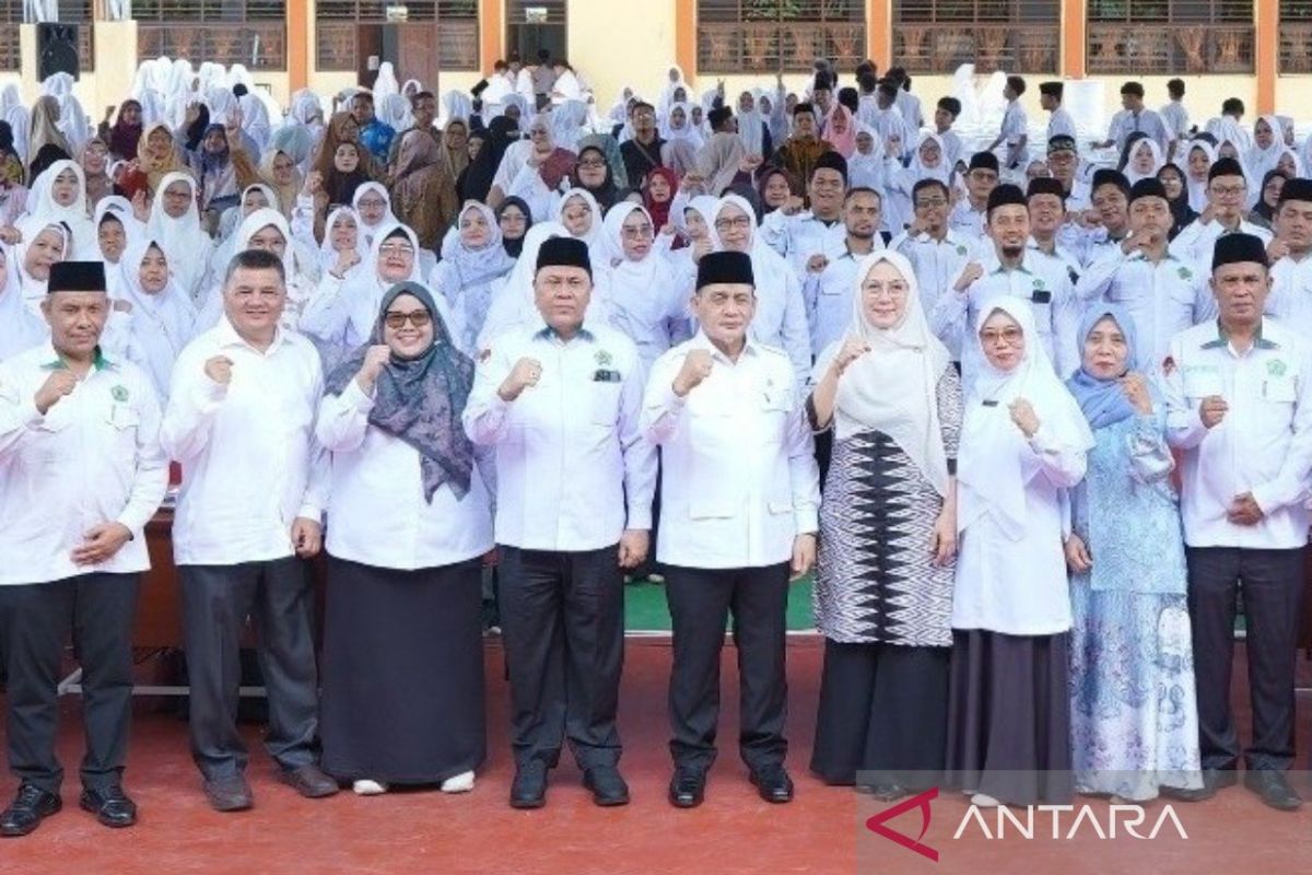 President provides special attention to madrasahs through streamlined bureaucracy