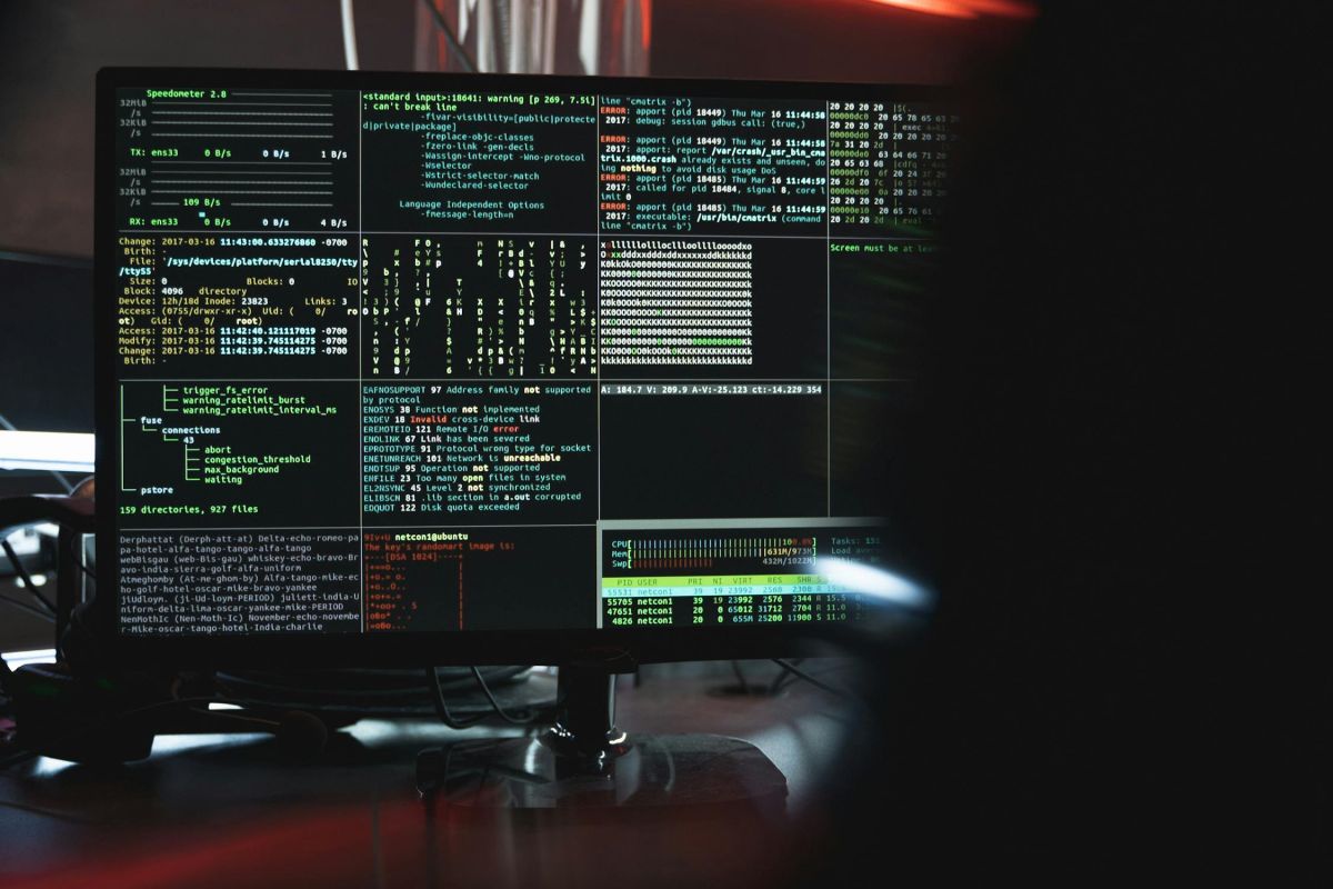 Safe ways to install applications to avoid malware