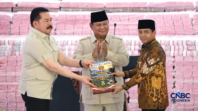 Prabowo Reveals Attempts to Bribe Him
