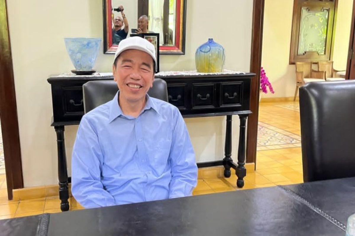 Jokowi on Gibran’s Impeachment: Follow the Constitutional Process