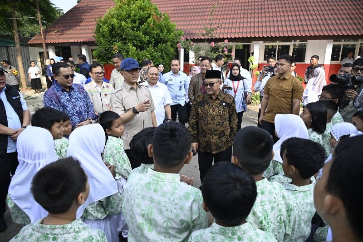 Education and Human Development Ministers Review School Revitalisation in Bogor Regency