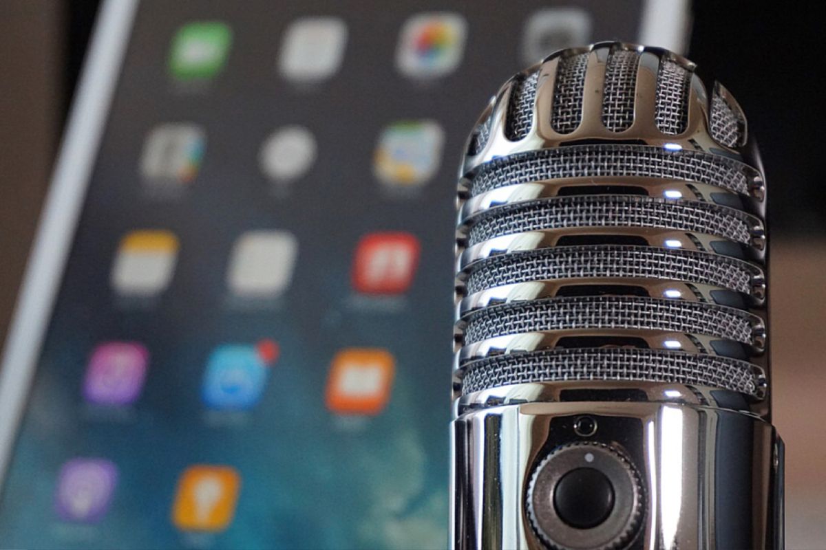 Apple Hires Huxe Team and Licences Its Audio Technology