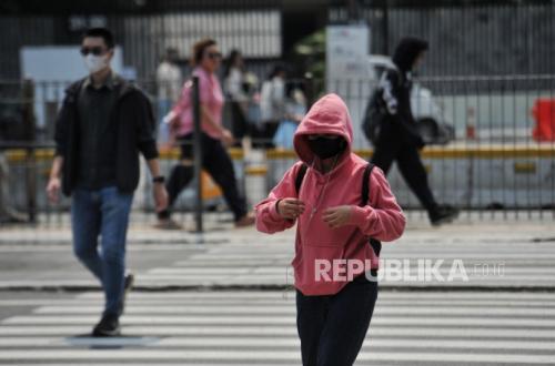 Why Does Hot Weather Make People More Irritable?