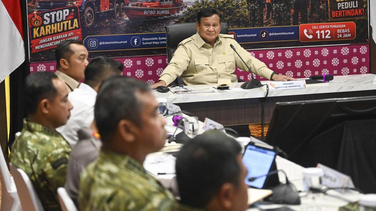 Prabowo Holds Meeting on Forest and Land Fire Response