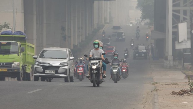 Doctor Warns Haze Could Trigger Eye Inflammation