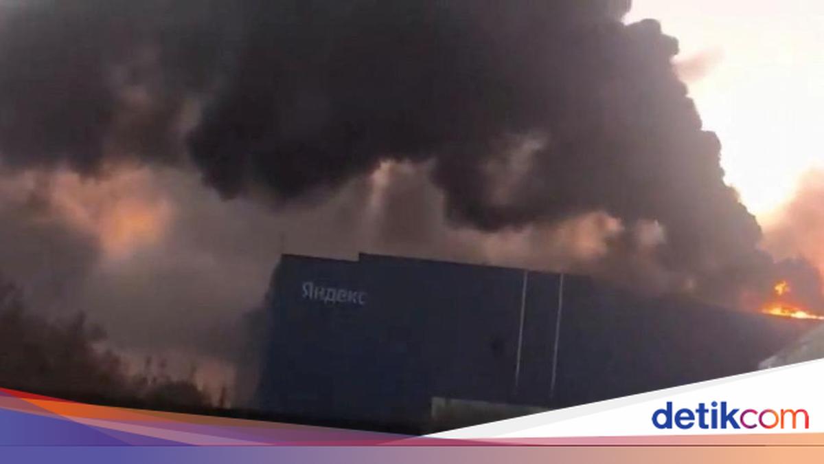 Ukraine Strikes Russian Data Centre: Are Kremlin Propaganda Bots Down?