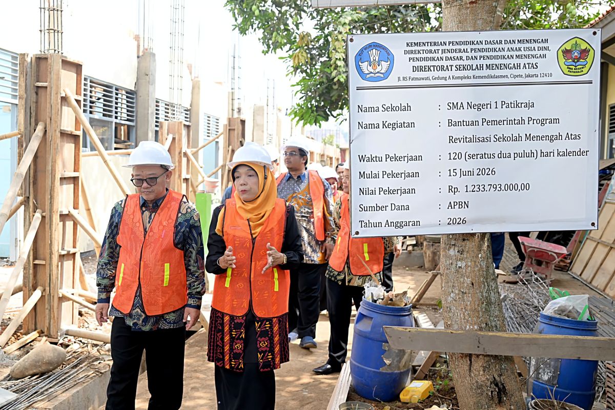 Education Minister: School Grounds Can Become a Source of Learning