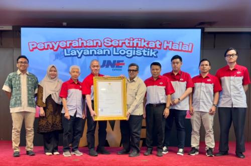 JNE Obtains Halal Certification for Logistics Services