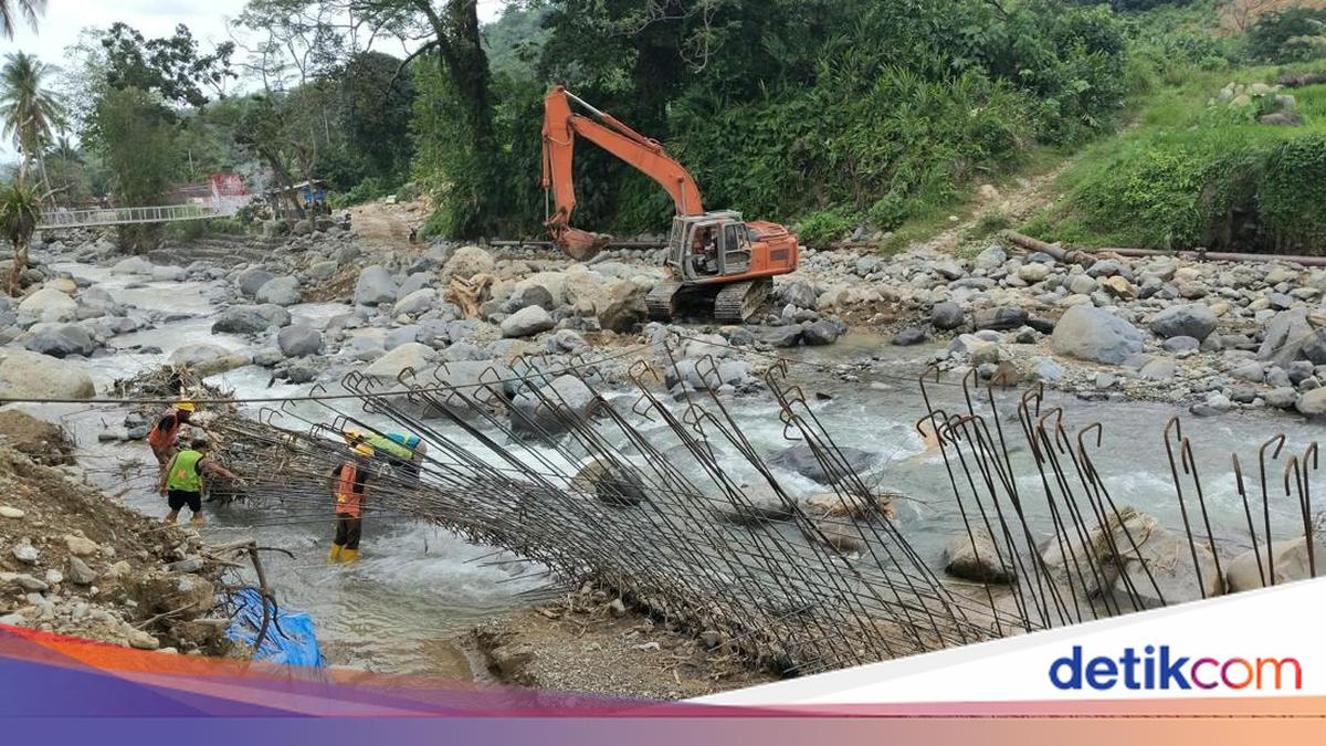Flooding Hits Padang, Restoring Drinking Water Services Becomes Priority