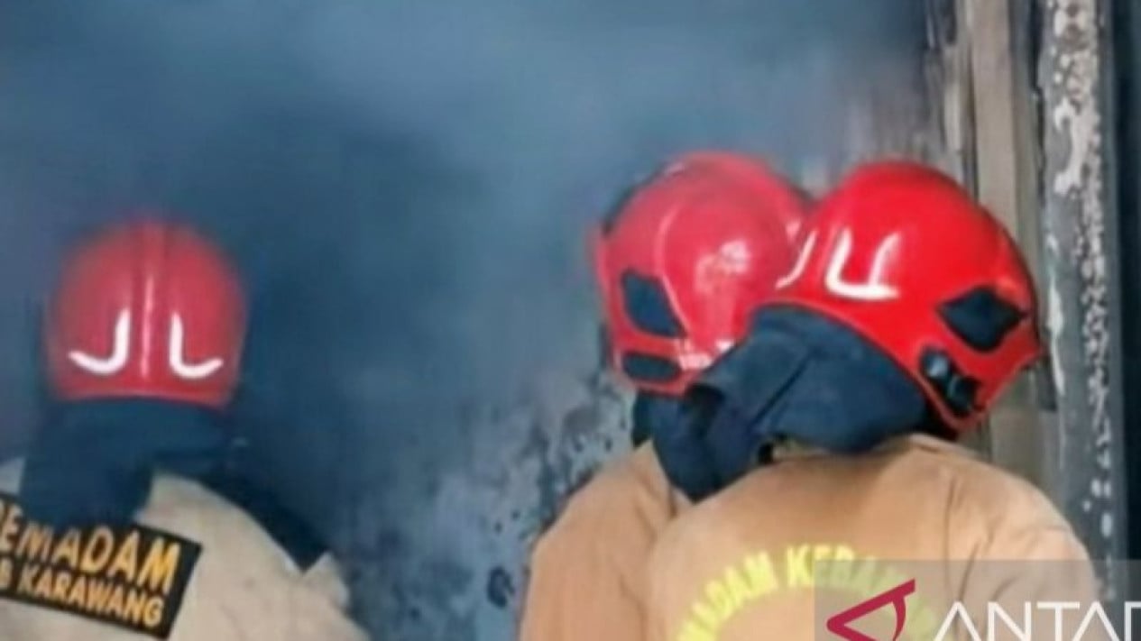 Karawang Land Office Gutted by Fire