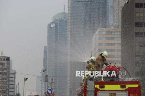 Jakarta’s Air Quality Continues to Worsen Despite Haze from Forest ...