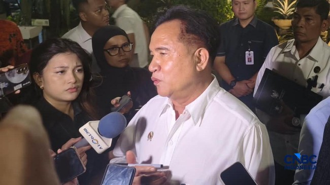 Yusril: Luhut’s Statement on the Definition of Corruption Deserves Consideration