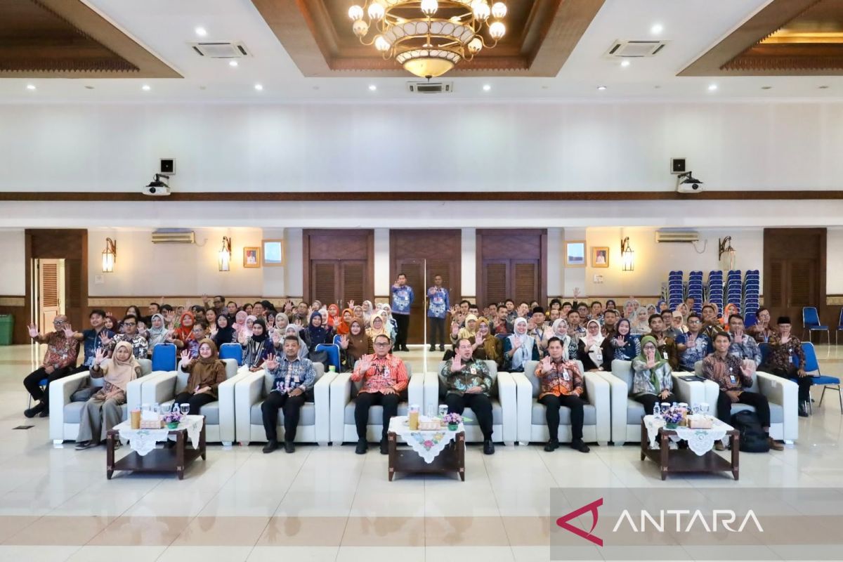 75 Teachers in Central Jakarta Attend Functional Position Development Programme