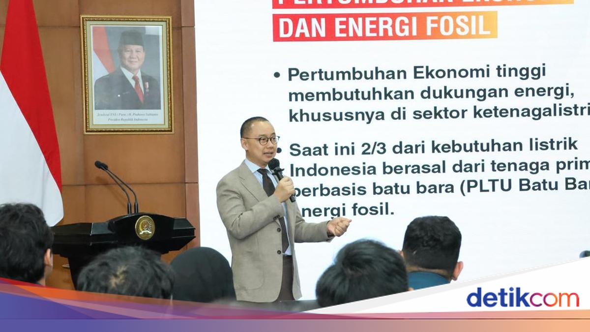 Eddy Soeparno Hears Students’ Views on Accelerating the Energy Transition