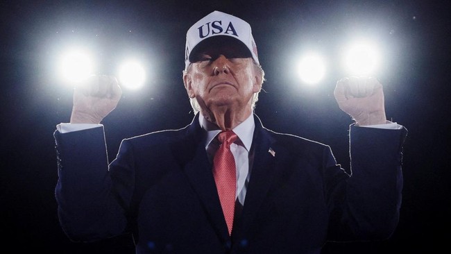 Trump Considers Attacking Iran: ‘Perhaps Tomorrow’