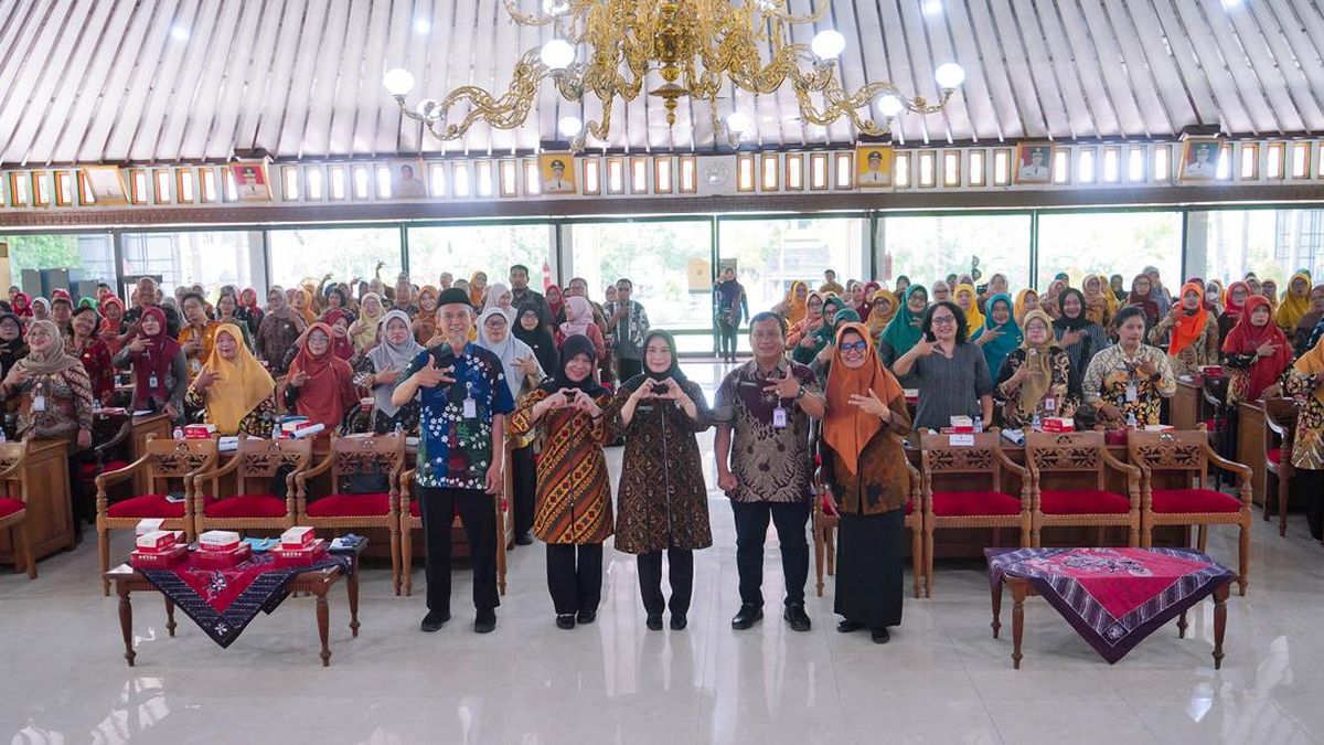 Klaten Steps Up Outreach for 13-Year Compulsory Education Programme