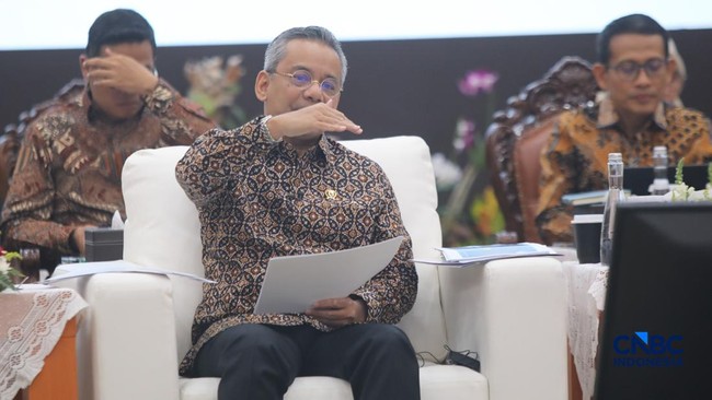 Finance Minister Suahasil Says Stability Is Essential for Progress