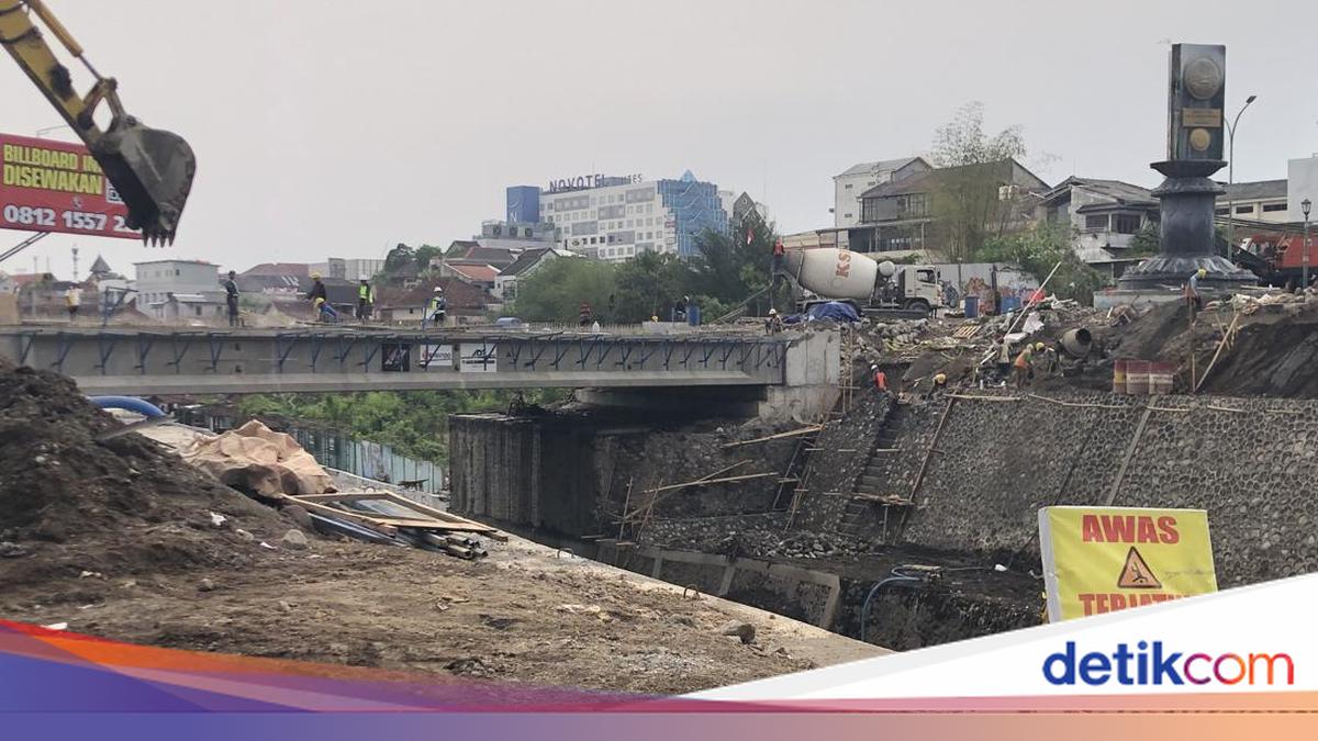Progress on the Kewek Bridge and Abu Bakar Ali Green Space Projects